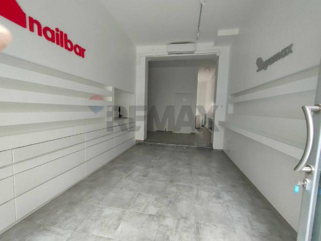 Locale Commerciale in affitto a Torretta, Tornimparte