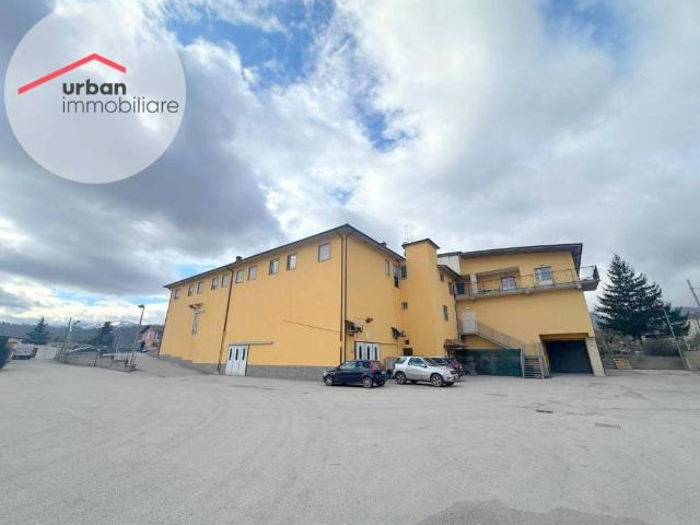 Locale Commerciale in affitto a Tornimparte, Abruzzo