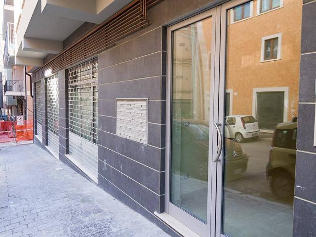 Locale Commerciale in affitto a Quarto di San Pietro, Tornimparte