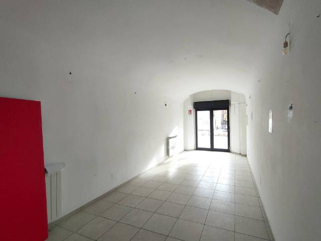 Locale Commerciale in affitto a Torretta, Tornimparte