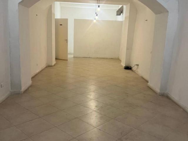Locale Commerciale in affitto a Torretta, Tornimparte