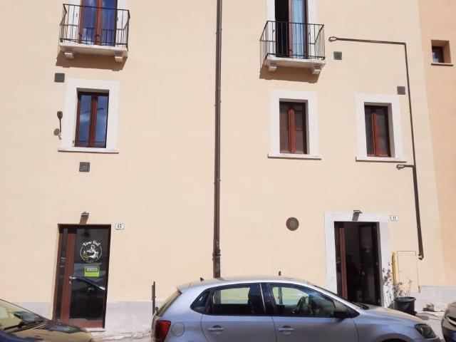 Locale Commerciale in affitto a Quarto di San Pietro, Tornimparte