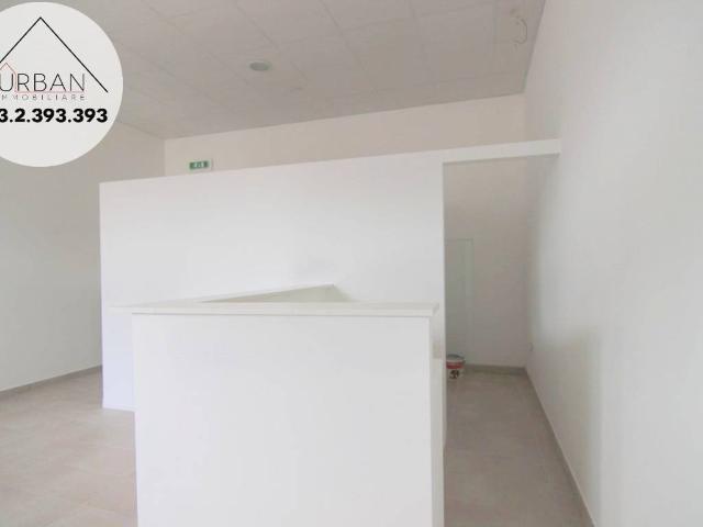 Locale Commerciale in affitto a Santanza, Tornimparte