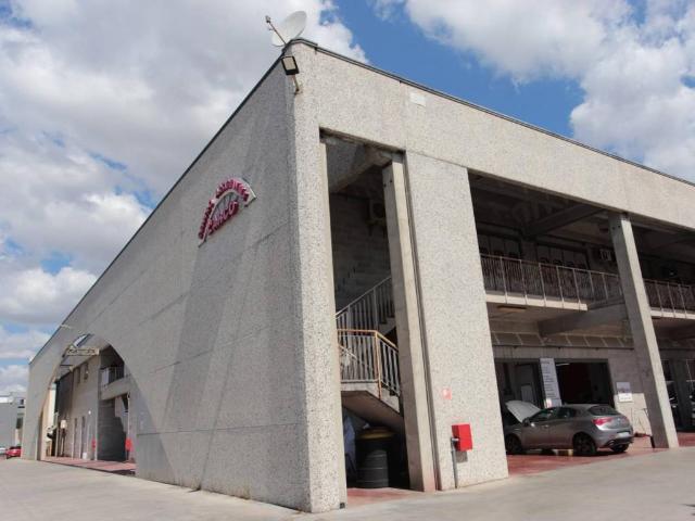 Locale Commerciale in affitto a Borgo Piave, Latina
