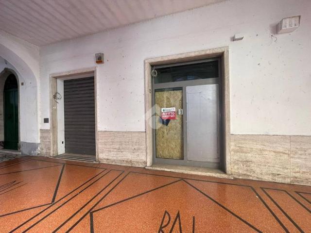 Locale Commerciale in affitto a Lavagna, Liguria