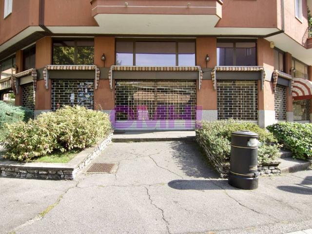 Locale Commerciale in affitto a Comunità Montana Valli del Verbano, Laveno Mombello