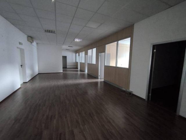 Locale Commerciale in affitto a Comunità Rotaliana-Königsberg, Lavis