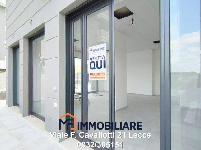 Locale Commerciale in affitto a Puglia, Lecce