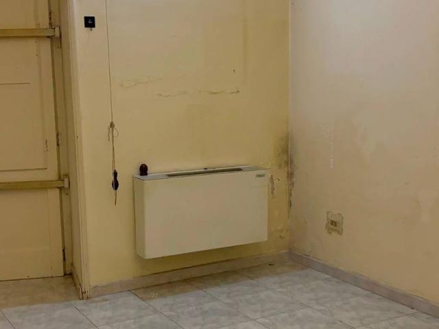 Locale Commerciale in affitto a Puglia, Lecce