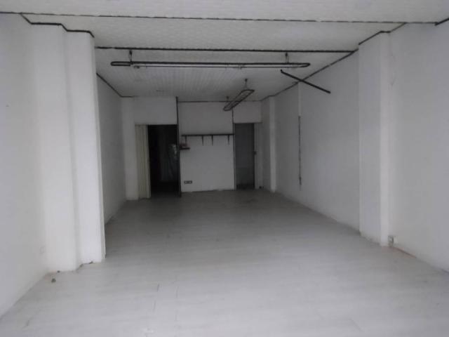 Locale Commerciale in affitto a Puglia, Lecce