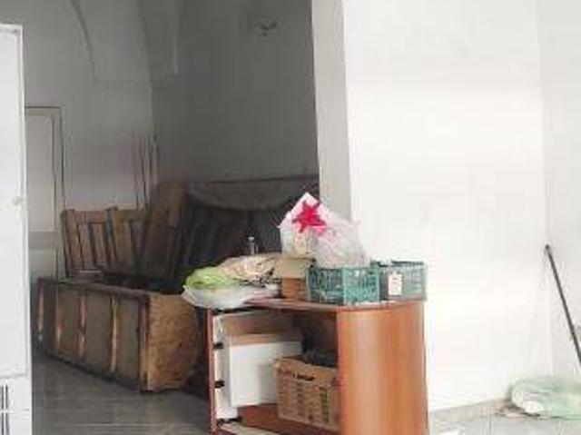 Locale Commerciale in affitto a Puglia, Lecce