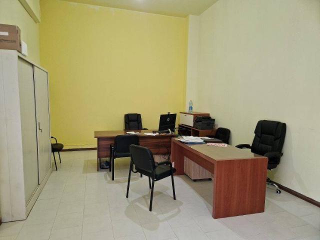 Locale Commerciale in affitto a Puglia, Lecce