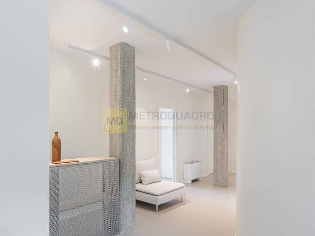 Locale Commerciale in affitto a Castello, Lecco