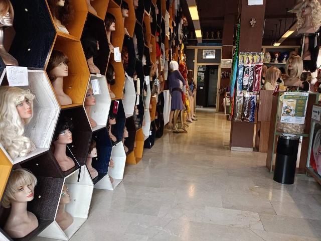 Locale Commerciale in vendita a Oltresempione, Legnano