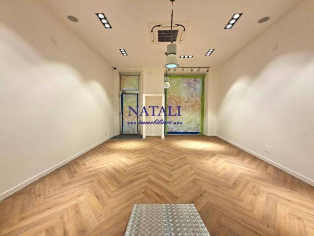 Locale Commerciale in affitto a Oltresempione, Legnano