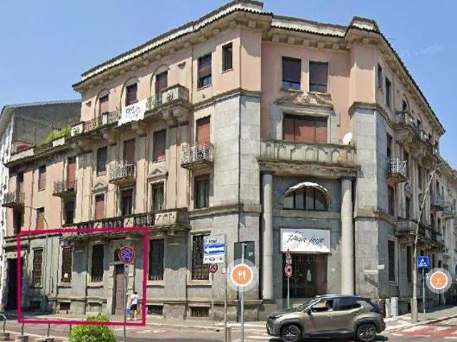 Locale Commerciale in affitto a Oltresempione, Legnano