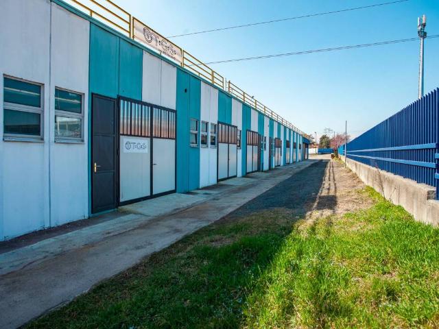 Locale Commerciale in affitto a Piemonte, Torino