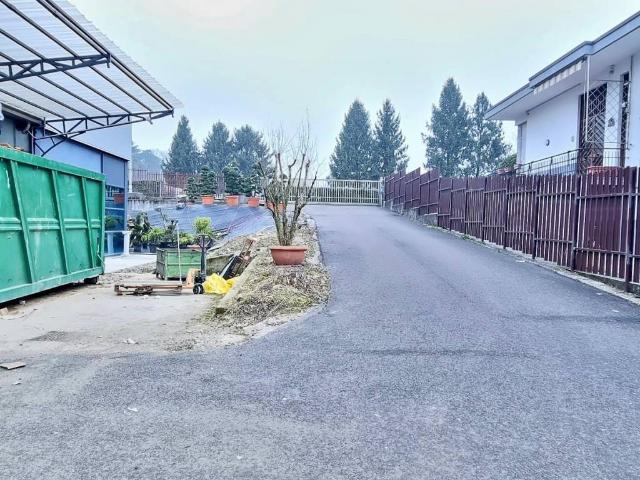 Locale Commerciale in affitto a Birago, Lentate Sul Seveso