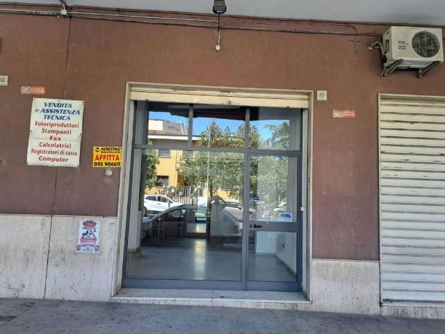 Locale Commerciale in affitto a Lentini, Sicilia