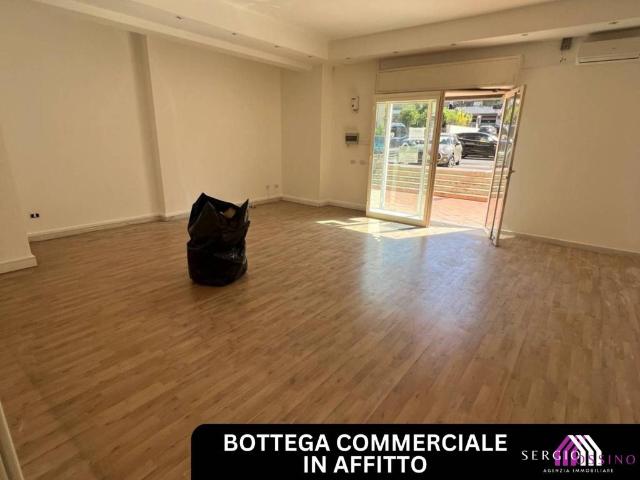 Locale Commerciale in affitto a Lentini, Siracusa