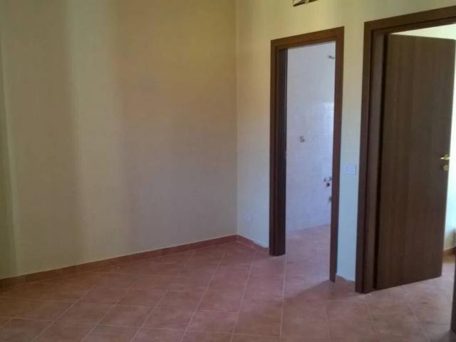 Locale Commerciale in affitto a Lentini, Sicilia
