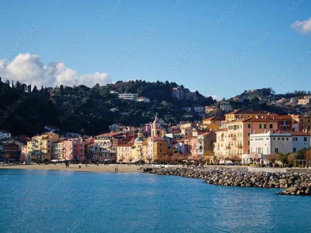 Locale Commerciale in affitto a Lerici, Liguria