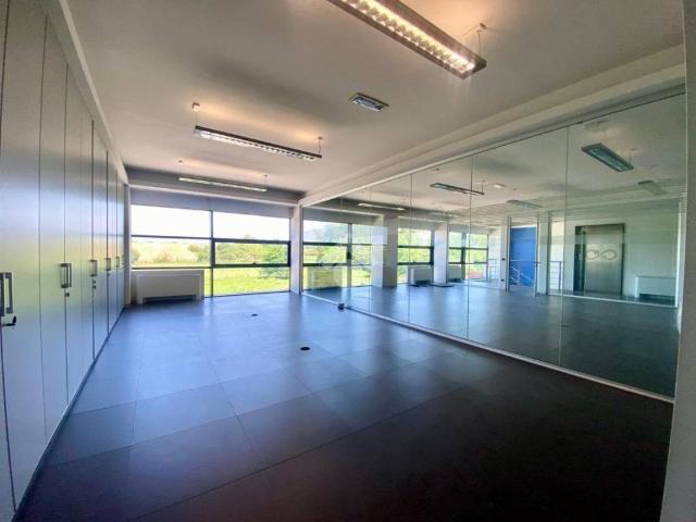 Locale Commerciale in affitto a Cascina Bini, Lissone
