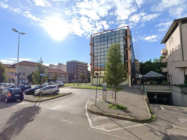Locale Commerciale in affitto a Centro Storico, Lissone