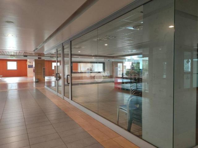 Locale Commerciale in affitto a Bareggia, Lissone