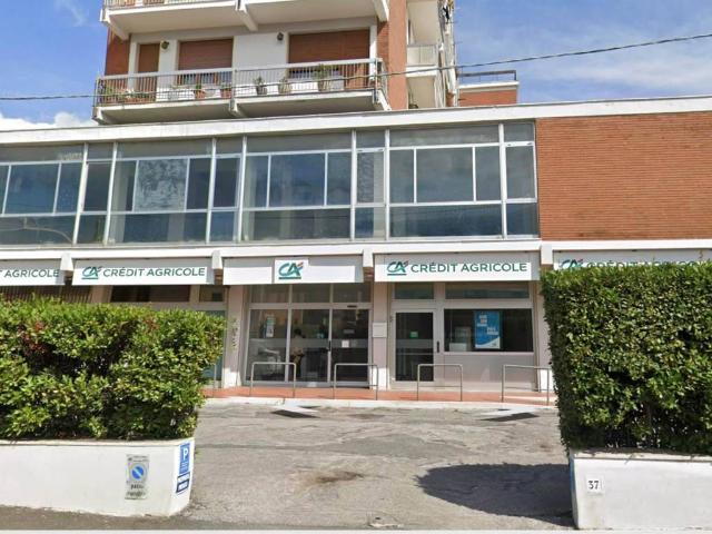 Locale Commerciale in affitto a Livorno, Toscana