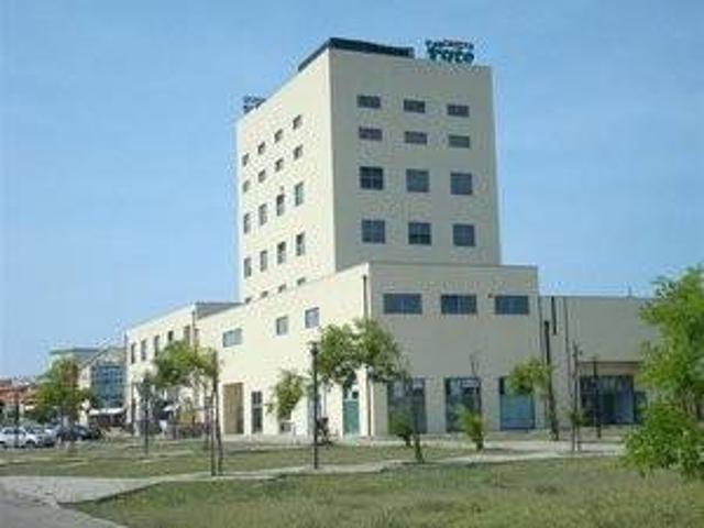 Locale Commerciale in affitto a Collinaia, Livorno