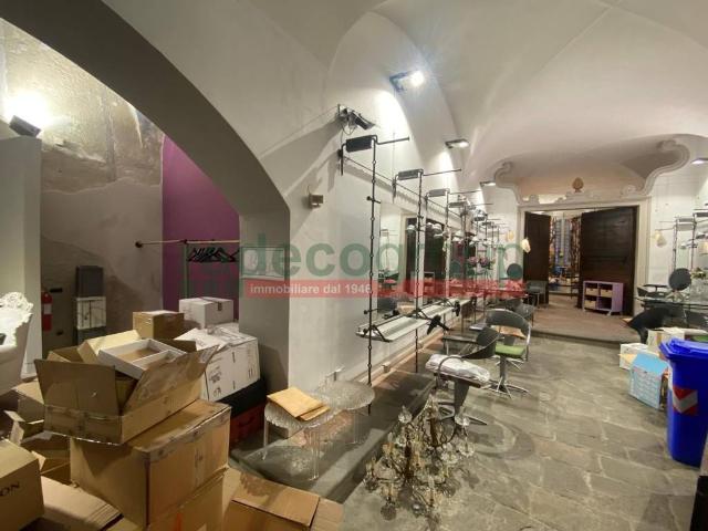 Locale Commerciale in affitto a Venezia Nuova, Livorno