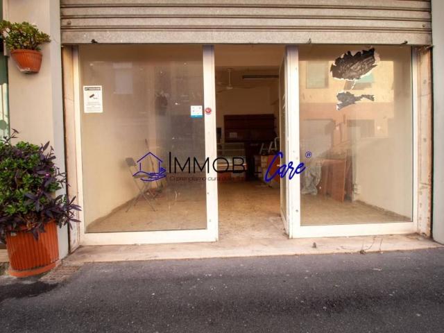 Locale Commerciale in affitto a Livorno, Toscana