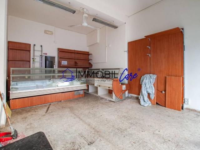 Locale Commerciale in affitto a Livorno, Toscana