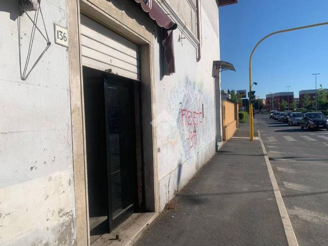 Locale Commerciale in affitto a Livorno, Toscana