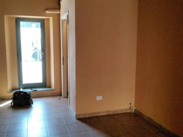 Locale Commerciale in affitto a Livorno