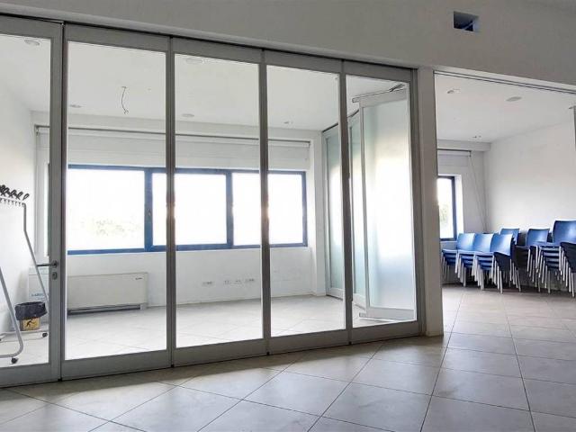 Locale Commerciale in affitto a Livorno, Toscana