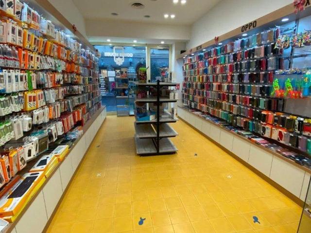 Locale Commerciale in affitto a Livorno, Toscana