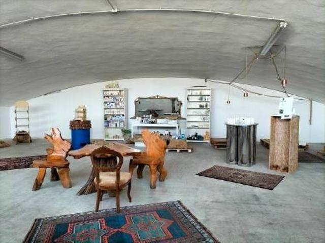 Locale Commerciale in affitto a Livorno, Toscana