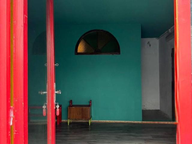 Locale Commerciale in affitto a Livorno