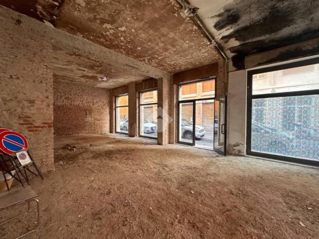 Locale Commerciale in affitto a Livorno