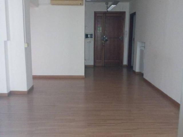 Locale Commerciale in affitto a Via Grande, Livorno