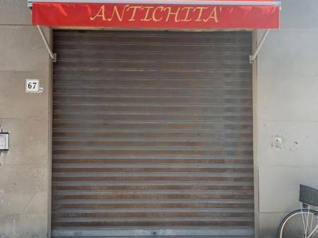 Locale Commerciale in affitto a Livorno