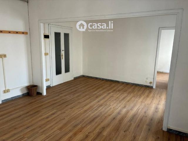 Locale Commerciale in affitto a Livorno, Toscana