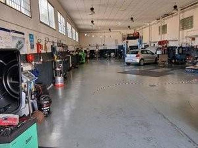 Locale Commerciale in affitto a San Marco, Livorno