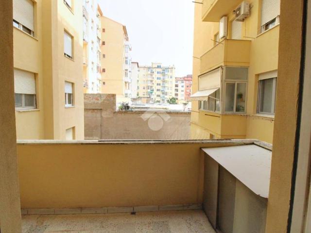 Locale Commerciale in affitto a Livorno