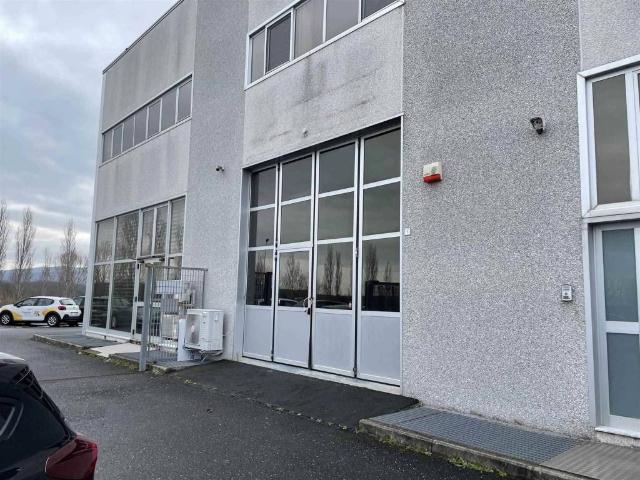 Locale Commerciale in affitto a Livorno, Toscana