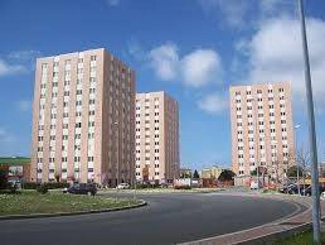 Locale Commerciale in affitto a Livorno