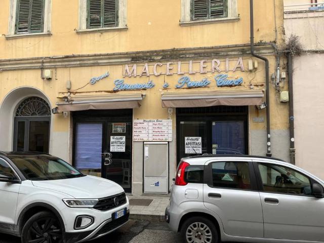 Locale Commerciale in affitto a Livorno, Toscana