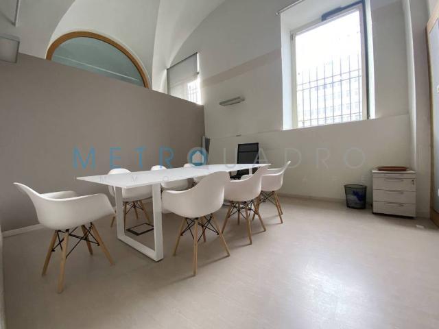 Locale Commerciale in affitto a Livorno